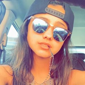 Meet your Posher, Hailey